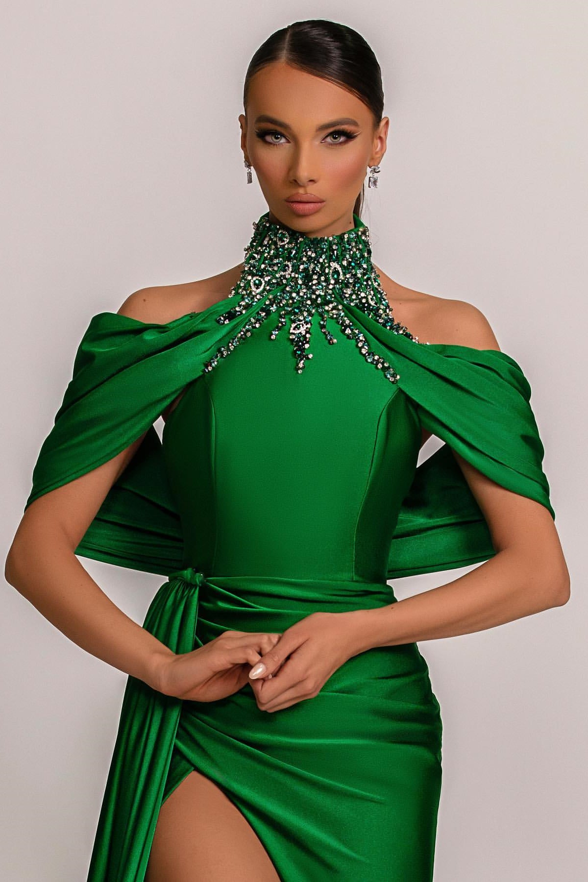 Green High Neck Pleated Mermaid Prom Dress Halter With Appliques BMBRIDE