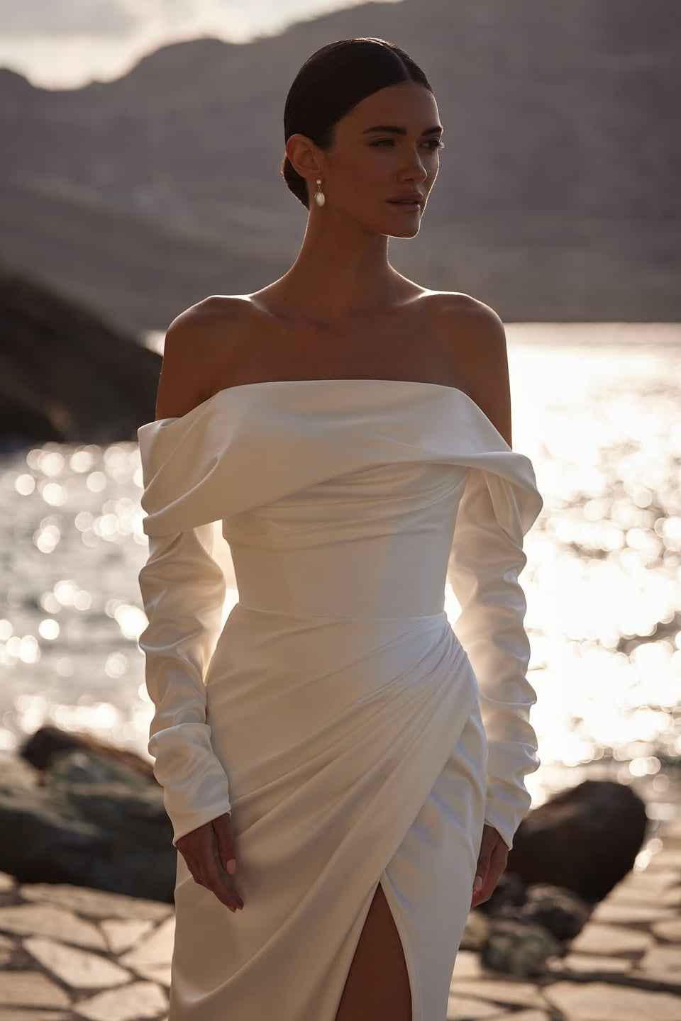 Charming Stain Off-The-Shoulder Long Sleeves Long Pleated Prom Dress With Split
