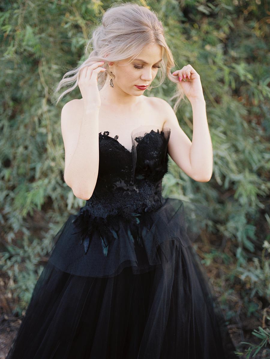 Classy Black Sweetheart Long Wedding Dress with Open Back and Lace Tulle BM bride