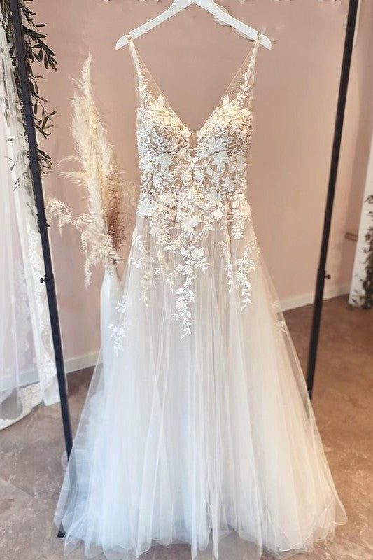 Sweetheart Spaghetti Strap A-Line Tulle Wedding Dress with Lace Appliques BM bride