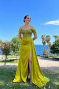 Off the Shoulder Mermaid Prom Dress With Beadings Sweetheart Front Split