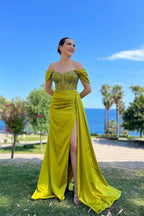 Off the Shoulder Mermaid Prom Dress With Beadings Sweetheart Front Split