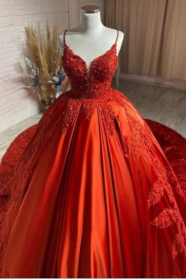 Sleeveless Spaghetti Straps Backless Satin Wedding Dress With Appliques Lace BM bride