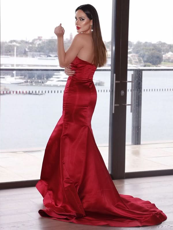 Red V-Neck Mermaid Prom Dress with Split BM bride