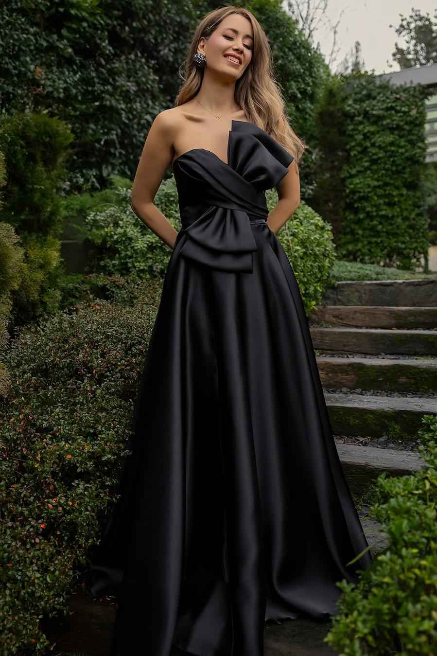 Strapless Sleeveless A Line Long Prom Dress With Bowknot Pleated