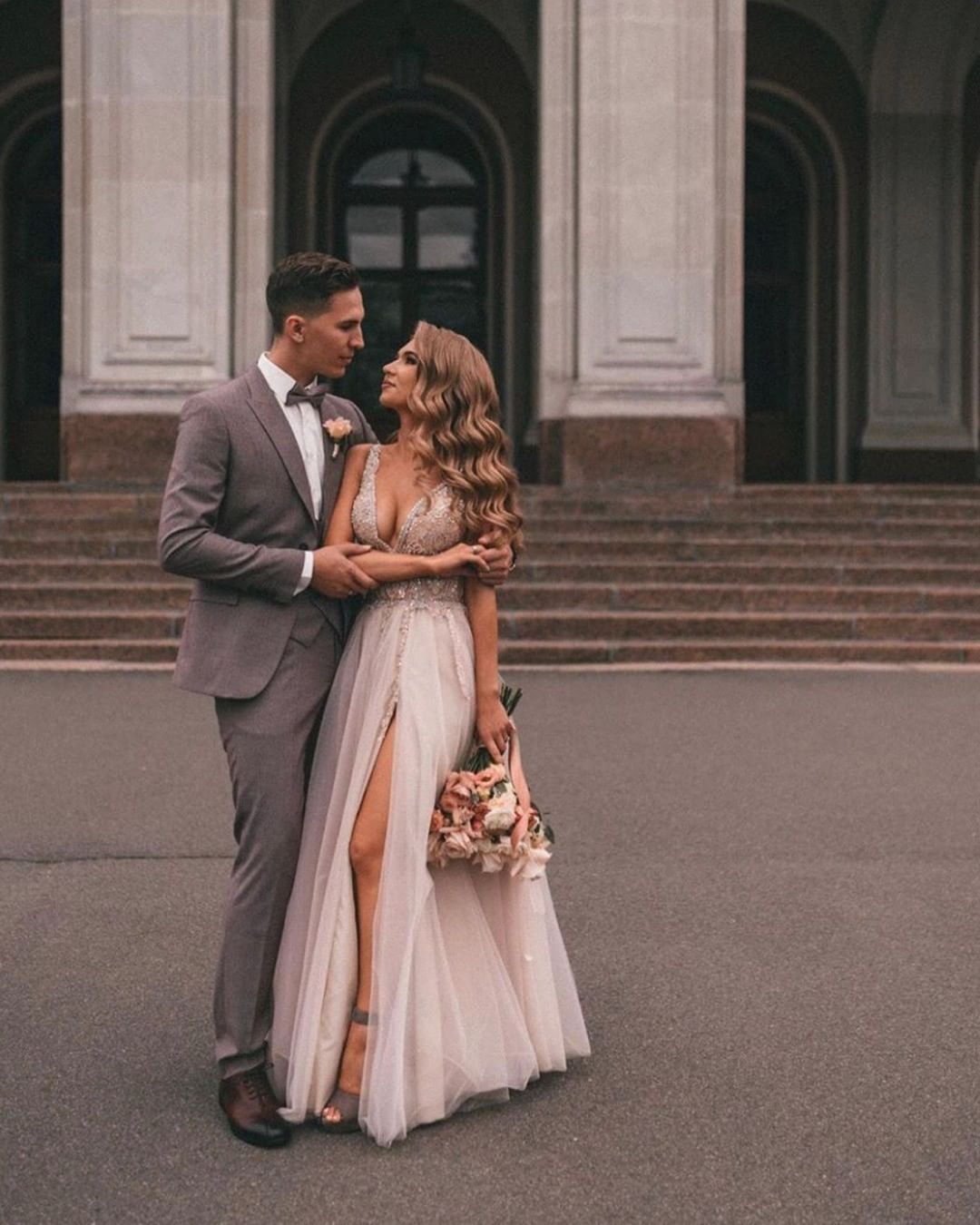 Boho Long A-Line V-Neck Tulle Lace Wedding Dress with Slit and Appliques BM bride