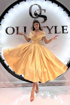 Chic Off the Shoulder Sleeveless A Line Prom Dress With Pleated