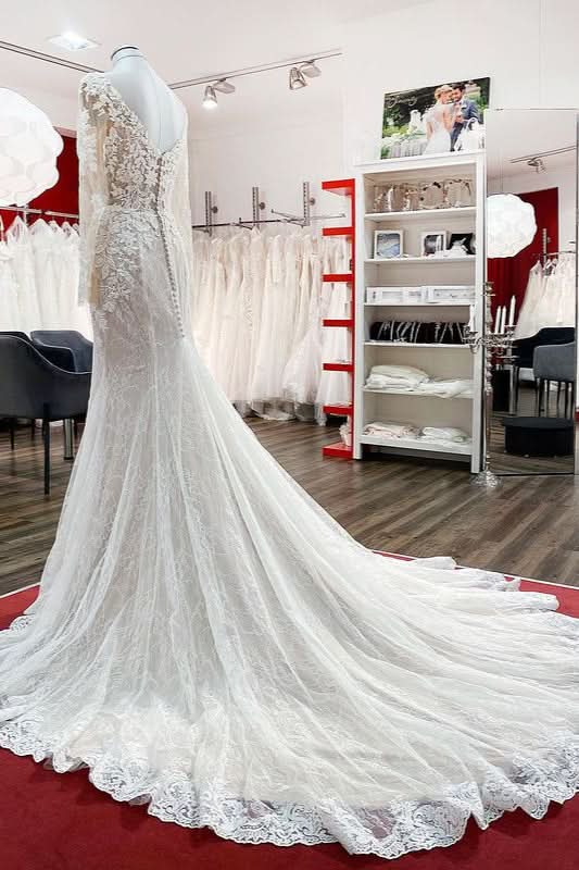 Sweetheart Princess Wedding Dress Long Sleeves With Appliques Lace BM bride