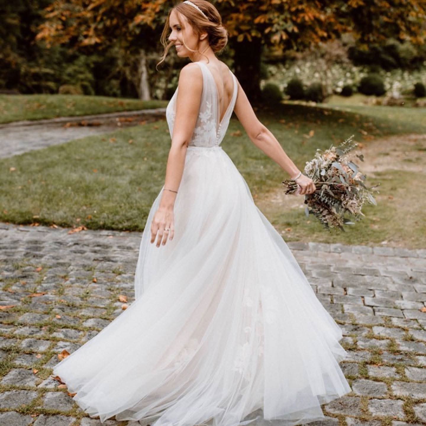 Deep V-Neck Floor-Length Floral A-Line Wedding Dress with Open Back and Tulle BM bride