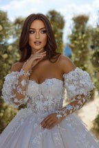 BMbride Elegant A-line Appliques Lace Sweetheart Tulle Wedding Dress With Long Sleeves BMbride