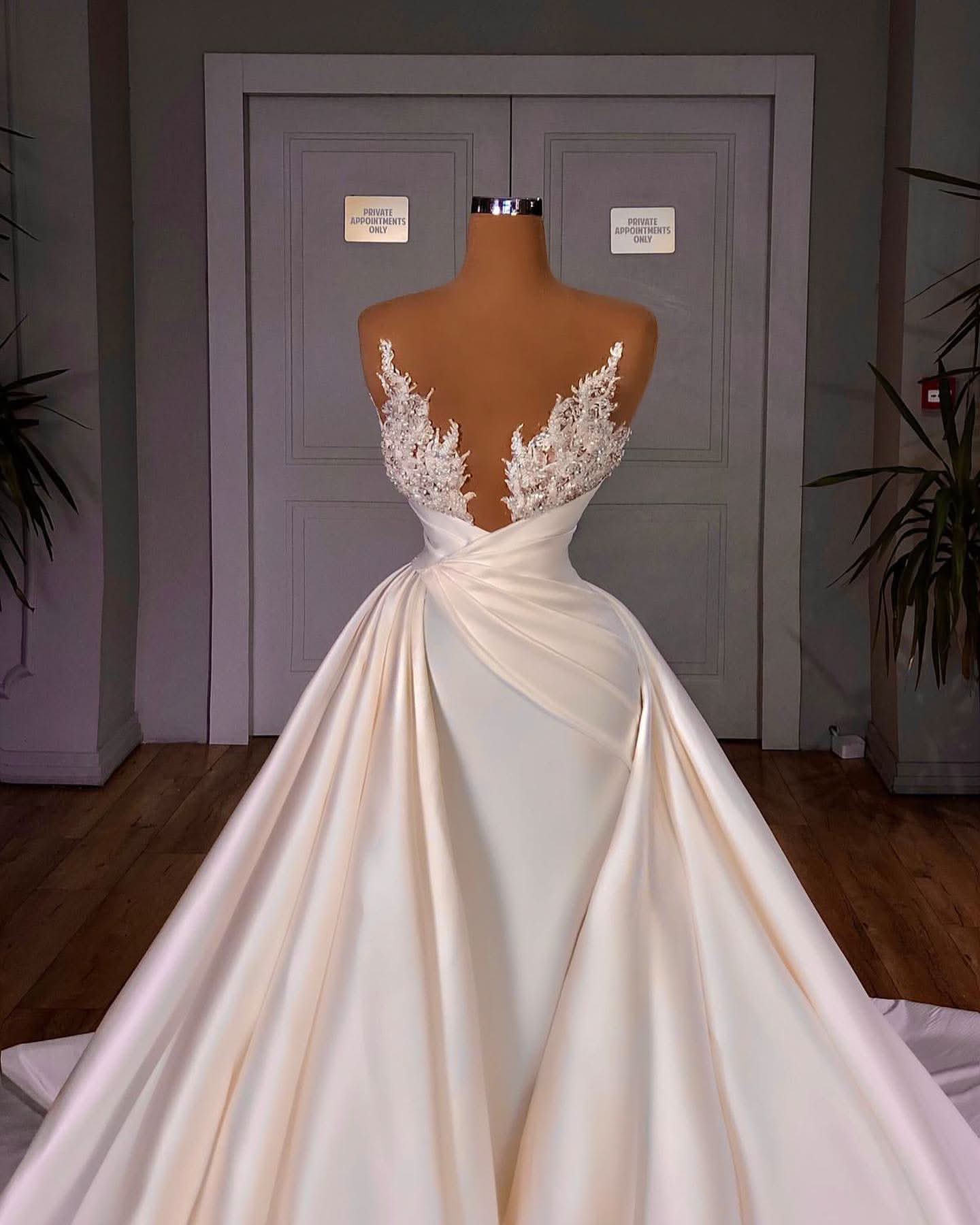 BMbride Elegant A-Line Cathedral Sleeveless V-neck Long Wedding Dress BMbride