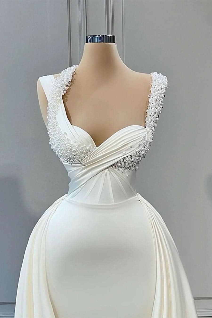 BMbride Elegant A-line Sweetheart Sleeveless Beading Wedding Dresses BMbride