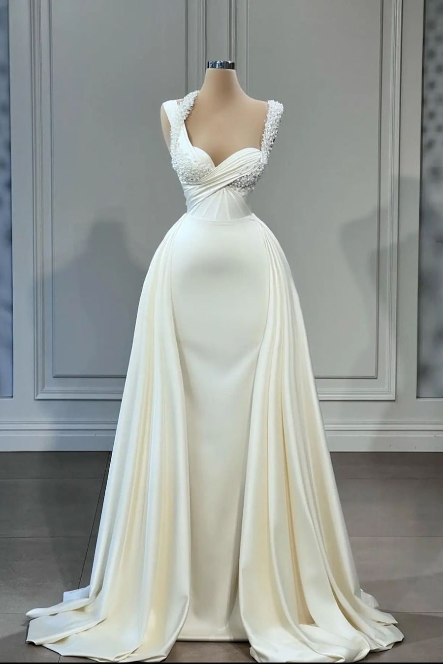 BMbride Elegant A-line Sweetheart Sleeveless Beading Wedding Dresses BMbride