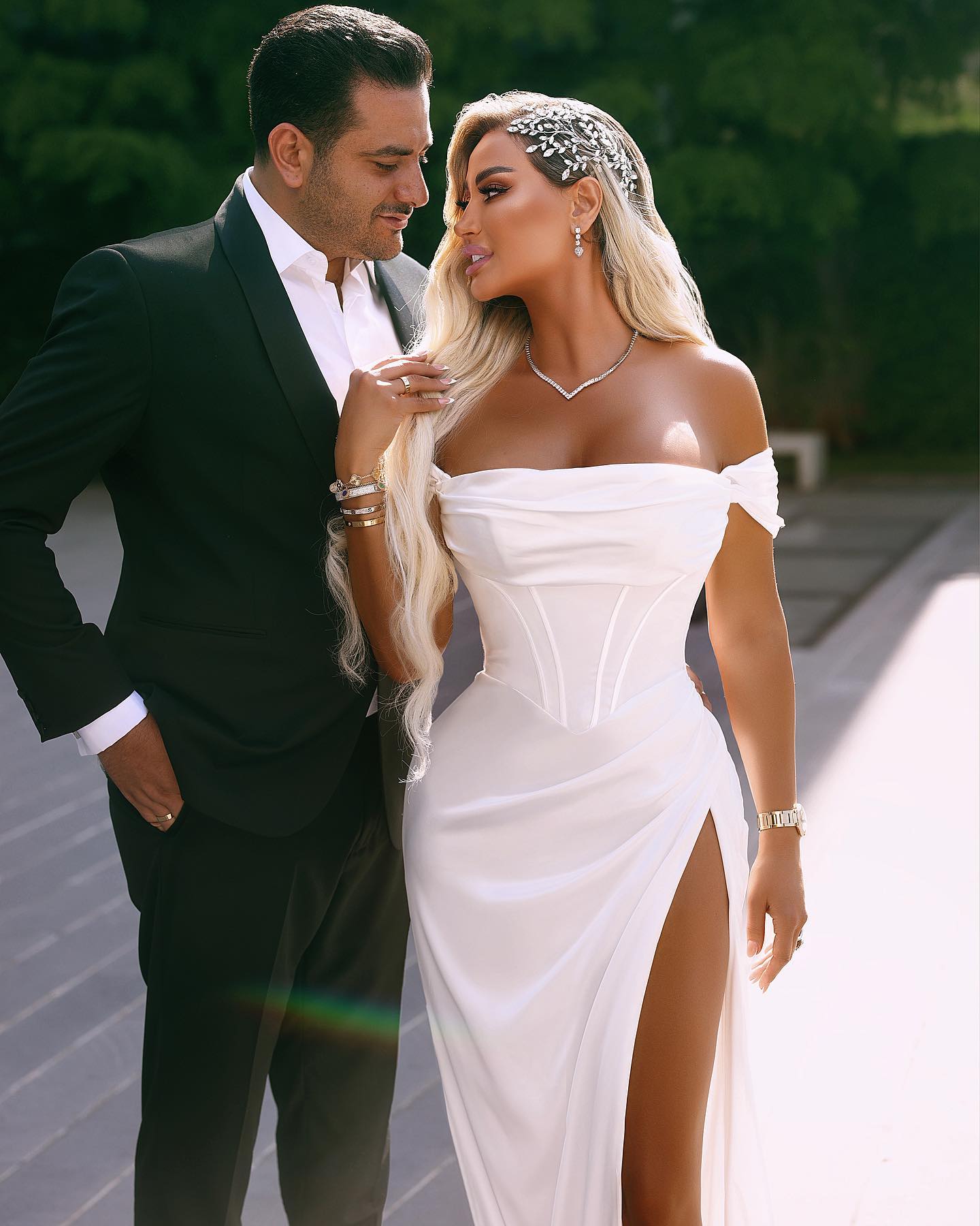 BMbride Elegant Long Off-the-shoulder Satin Wedding Dress With Slit BMbride