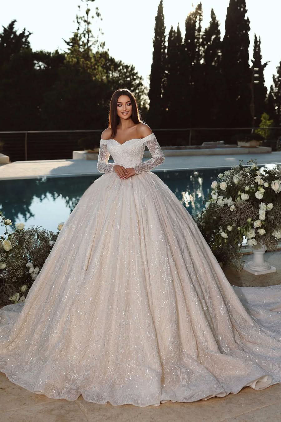 BMbride Elegant Princess Off-the-shoulder A-line Ball Gown Wedding Dress With Long Sleeves BMbride