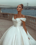 BMbride Elegant Sweetheart Off-the-shoulder Wedding Dresses Sweep Train BMbride