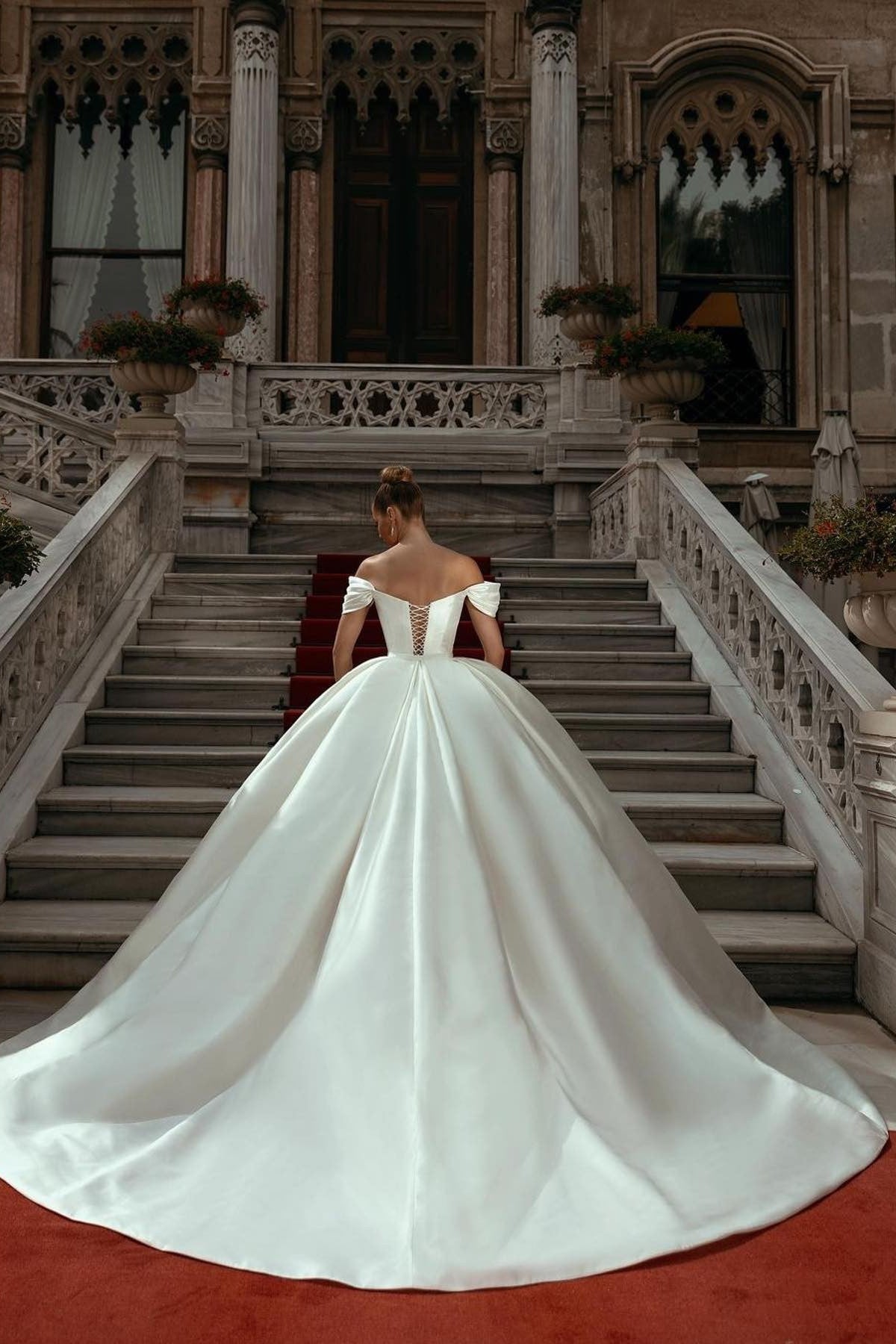 BMbride Elegant Sweetheart Off-the-shoulder Wedding Dresses Sweep Train BMbride