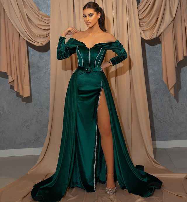 Dark Green Front Split Mermaid Sweetheart Prom Dress With Belts Long Sleeves