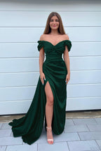 Dark Green Sweetheart Mermaid Prom Dress with Front Split and Off-The-Shoulder Beadings BM bride