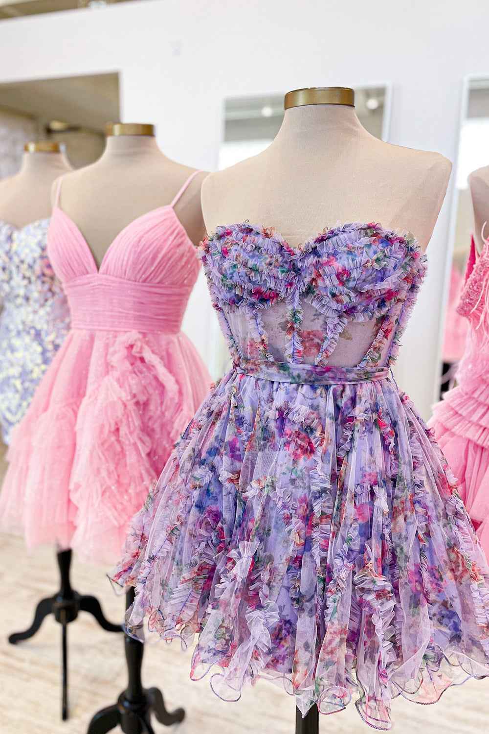 Lilac Corset Sweetheart Floral A-Line Short Homecoming Dress with Ruffles Bmbride