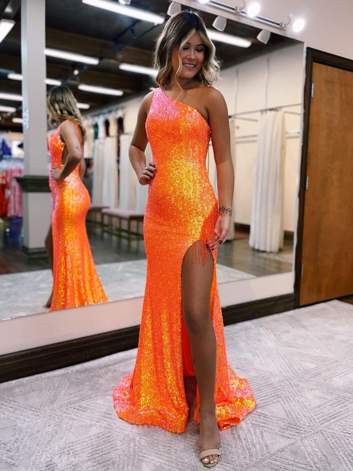 Fashionable Mermaid One-Shoulder Sequins Prom Dress with Tassels BM bride