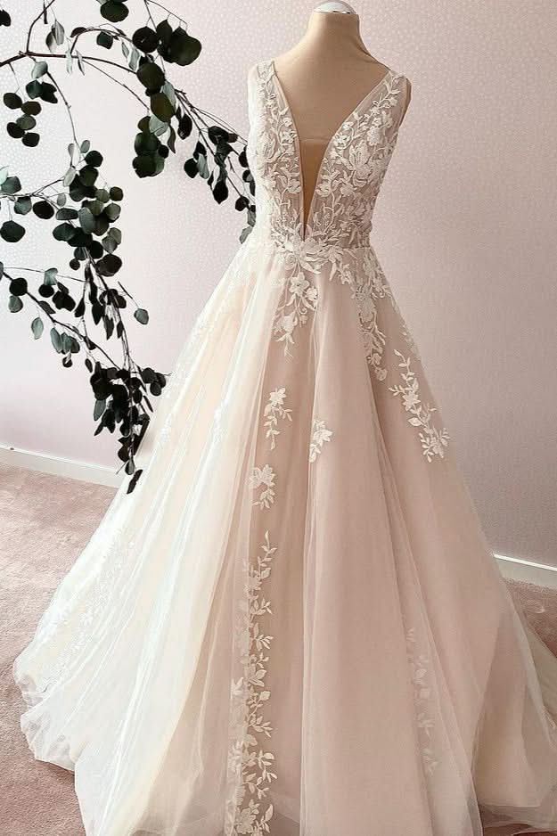 Wide Strap Sweetheart A-Line Wedding Dress with Tulle and Lace Appliques BM bride