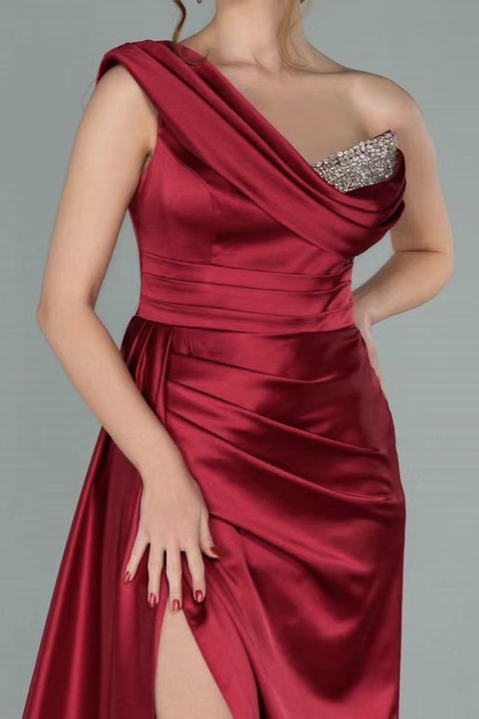 Burgundy Elegant One-Shoulder V-Neck Mermaid Prom Dress with Split and Sequins BM bride