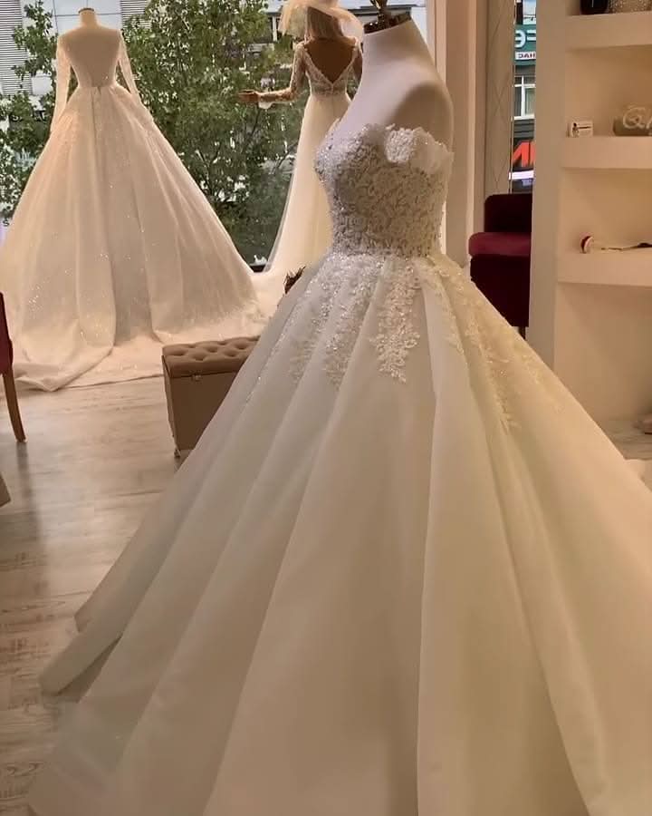 Sweetheart Off-the-Shoulder A-Line Wedding Dress with Ruffles and Lace Appliques BM bride