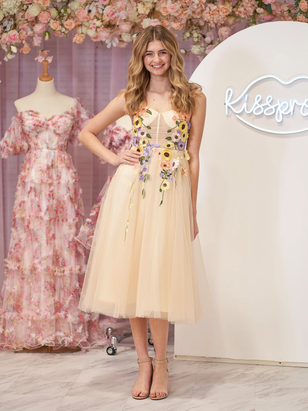 Enchanting 3D Flower Tulle Tea-Length Prom Dresses,Formal Dresses,Prom Gowns,Women Formal Gowns,Quincea?Era Dresses,Cocktail Dresses,Prom Dress Custom Size for a Playful Look BM bride
