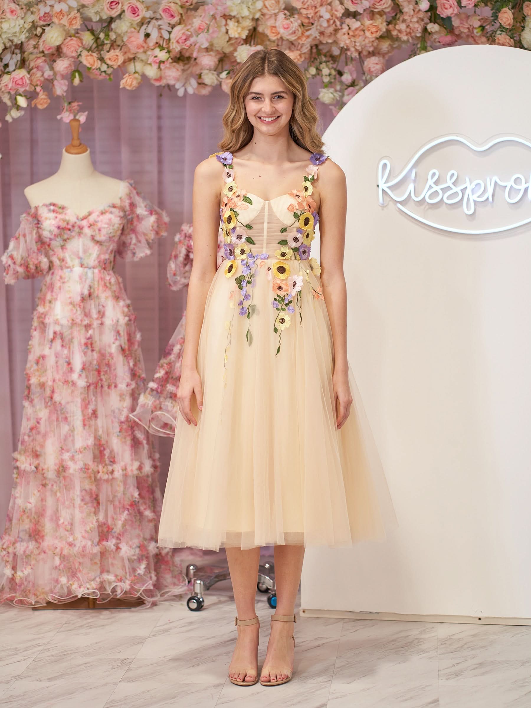 Enchanting 3D Flower Tulle Tea-Length Prom Dresses,Formal Dresses,Prom Gowns,Women Formal Gowns,Quincea?Era Dresses,Cocktail Dresses,Prom Dress Custom Size for a Playful Look BM bride