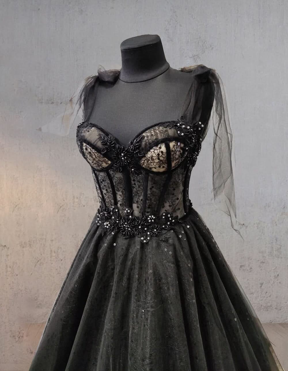 Exquisite Glitter Lace Tulle Sweetheart Corset Court Black Wedding Dress BM bride