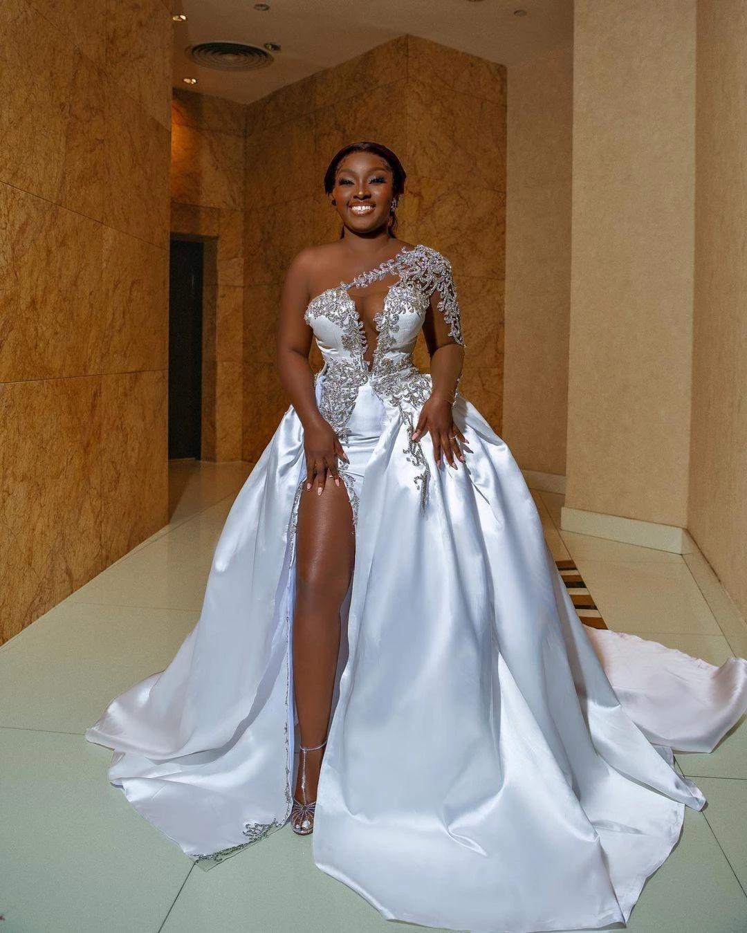 BMbride Gorgeous Long A-line One Shoulder Beading Wedding Dress With Slit BMbride