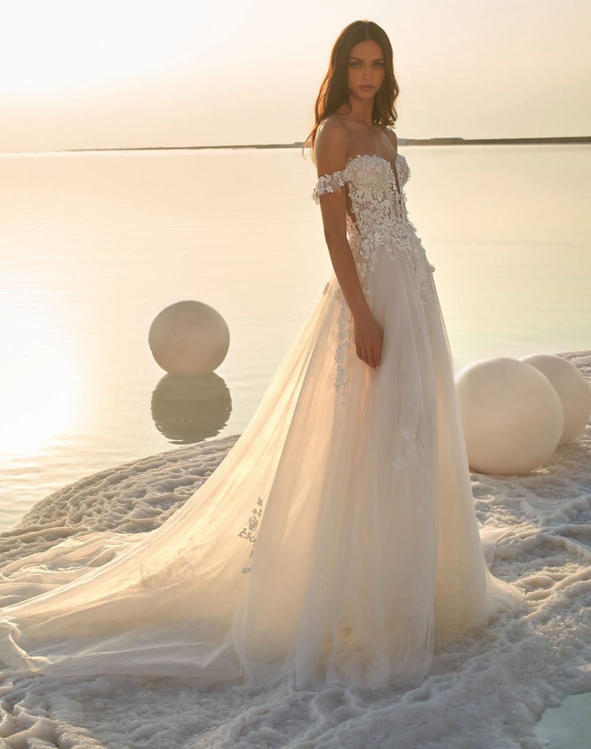 Lace Appliqued Wedding Dresses for Bride 2025 Beach Wedding Bridal Gowns for Women SE002 - Bmbride