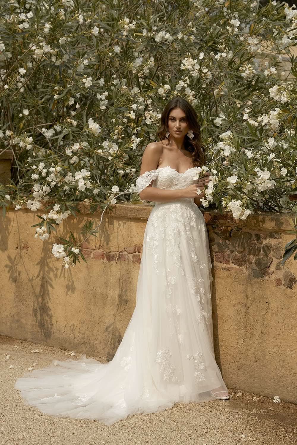 Loyeloy Women's Wedding Dresses for Bride 2025 Sexy V Neck Slit Lace Bridal Wedding Gowns for Bride YJ010 - Bmbride