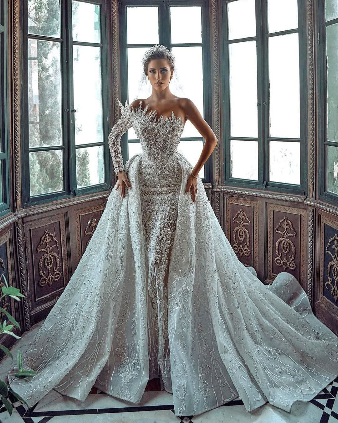 BMbride Luxurious Long White One Shoulder A-line Beading Pearls Long Sleeve Weeding Dress With Train BMbride