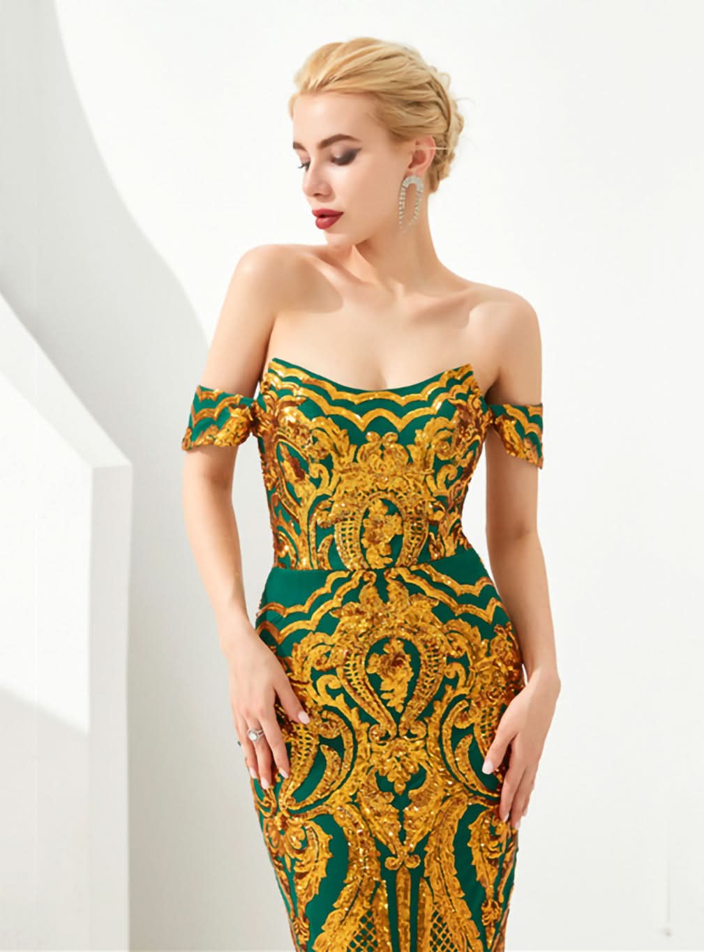 Off-The-Shoulder Sleeveless Mermaid Dress BMbride