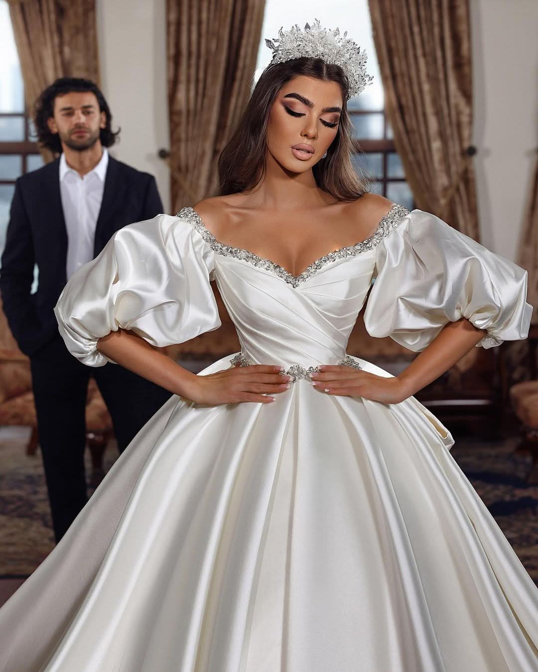 BMbride Princess Long Ivory A-line V-neck Jewel Wedding Dress With Long Sleeves BMbride