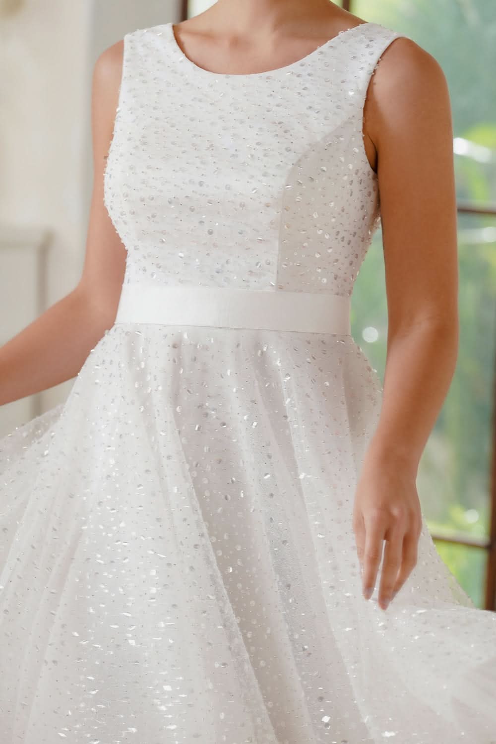 Scoop Neck Chiffon Short Prom Dress with Sequins, Sleeveless Knee-Length Party Gown BM bride