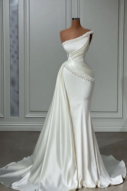 Vintage Long White One Shoulder Sleeveless Wedding Dresses Adorned With Beads BM bride