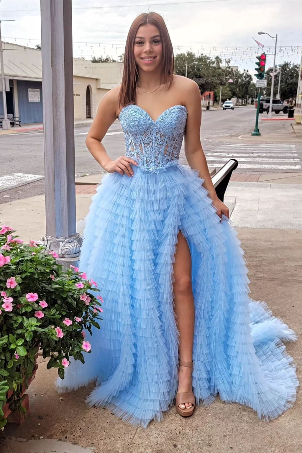 Elegant A-Line Strapless Multi-Layers Tulle Prom Dress with Slit BM bride