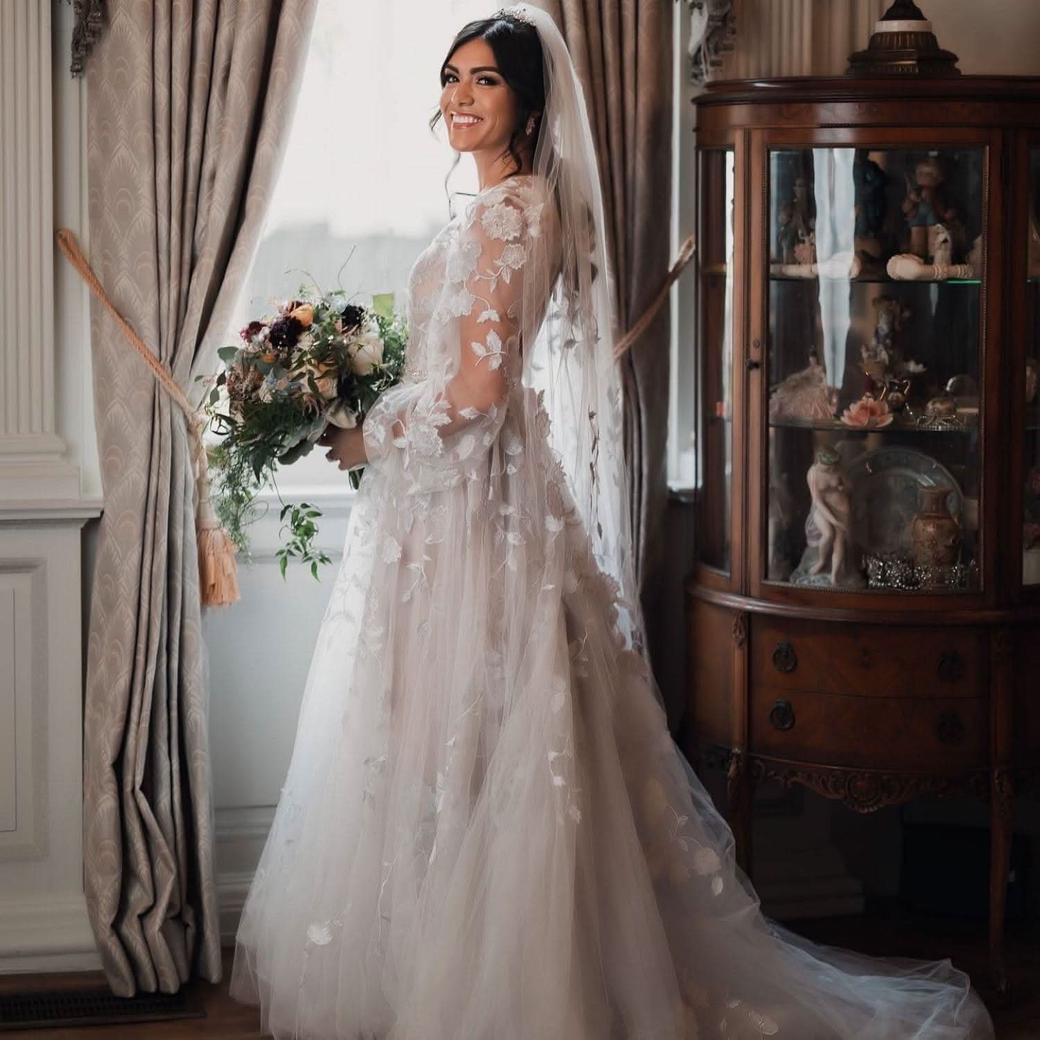 Women's Beach Spaghetti Strap Wedding Dresses for Bride 2025 Boho Long Lace Bridal Gowns for Wedding - Bmbride