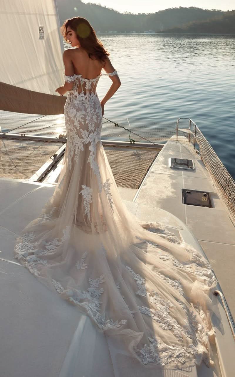 Women's Beach Spaghetti Strap Wedding Dresses for Bride 2025 Boho Long Lace Bridal Gowns for Wedding - Bmbride