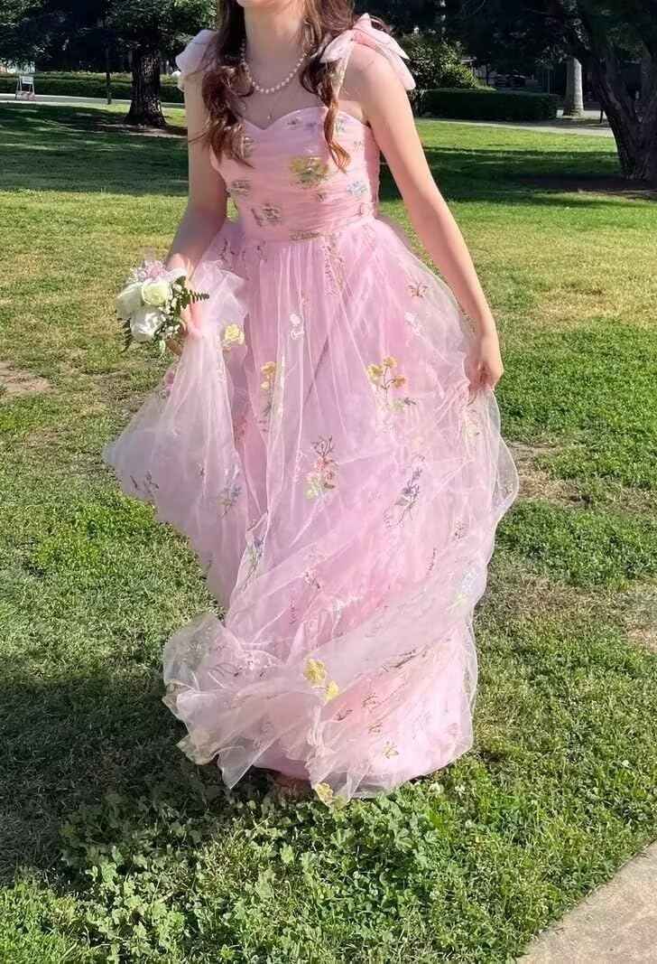Women's Flower Embroidery Tulle Prom Dresses 2025 Long Spaghetti Straps Evening Party Gowns - Bmbride