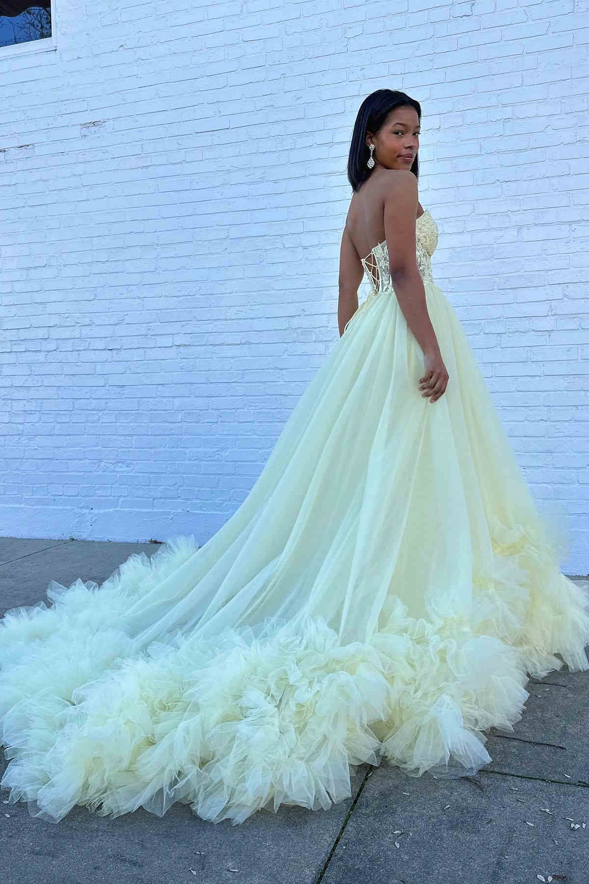 Lovely Red Tulle Appliques Sweetheart Ruffle Long Prom Dress BM bride